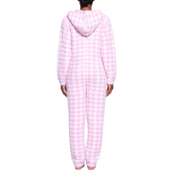 petal houndstooth SKIMS cozy knit unisex jogger suit 💕 pink SKIMS onesie - Picture 5 of 8